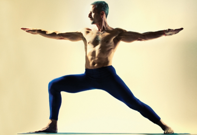 yoga_poses_strengh_flexibility_asana_warrior_pose_virabhadrasana_5