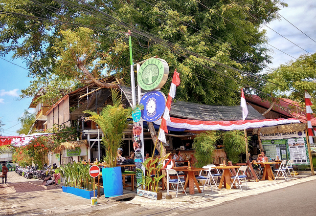 alkaline cafe and restaurant