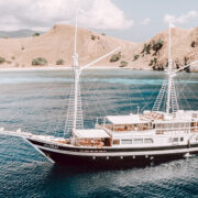 Aliikai phinisi yacht live aboard boat bali Indonesia luxury charter